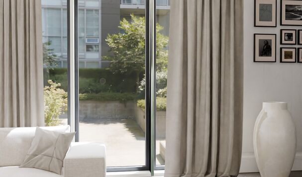 Curtain, drape, trends in 2024 juxtaposed.