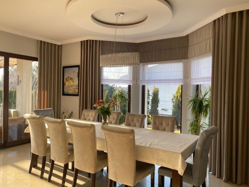 Curtain rod grille - when it comes in handy